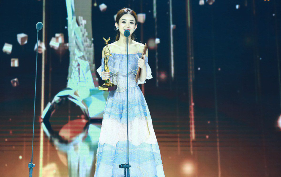 |女星出道前后对比，杨幂变脸型，赵丽颖纯天然，鞠婧祎这是付出了多少