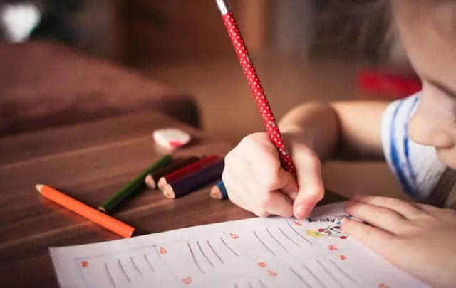 爱学习的禾禾妈|幼儿园不教孩子识字?太天真,小学家长告诉你:识字量有多重要