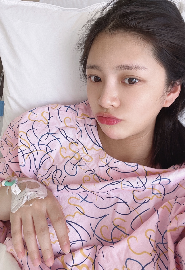 王灿|王灿首晒全家福，发长文回忆生产经历，列举细节力证杜淳是好丈夫