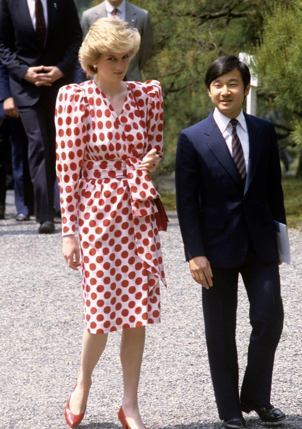 欧美时尚前线|戴安娜颜值有争议：有人觉得她美若天仙，有人觉得她像个男人