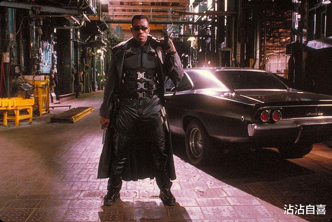 音乐剧|塔里克：真人版《刀锋》参照了音乐剧，《大亨毛戈利》拥有新鲜感