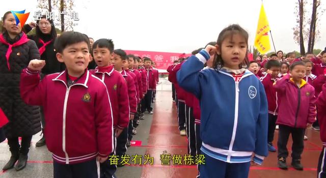 岳阳广电 “英雄爸爸，我们来看您了”