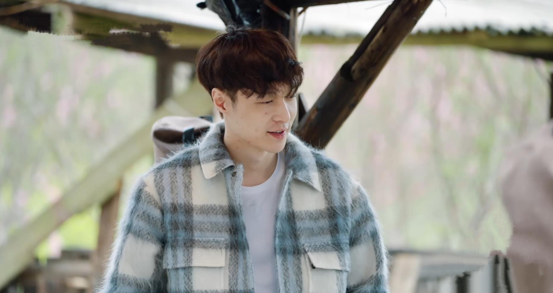 冯绍峰|杨紫对张艺兴的态度，再看对邓伦李现的态度，谁是真爱一目了然