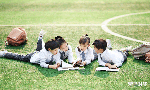 流拍|年底不买房、一年又白忙 | 为什么都在这个时候买房，看完你就懂了