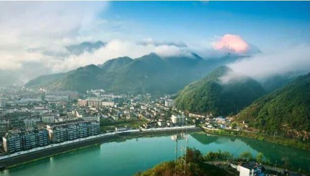 拉萨 安徽一处原生态县区，受到游客一致好评，十分值得一去