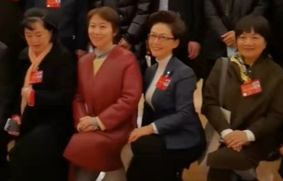 沈腾|文代会闭幕亮点多！陈宝国黄晓明兴奋高喊，张艺谋站C位地位高