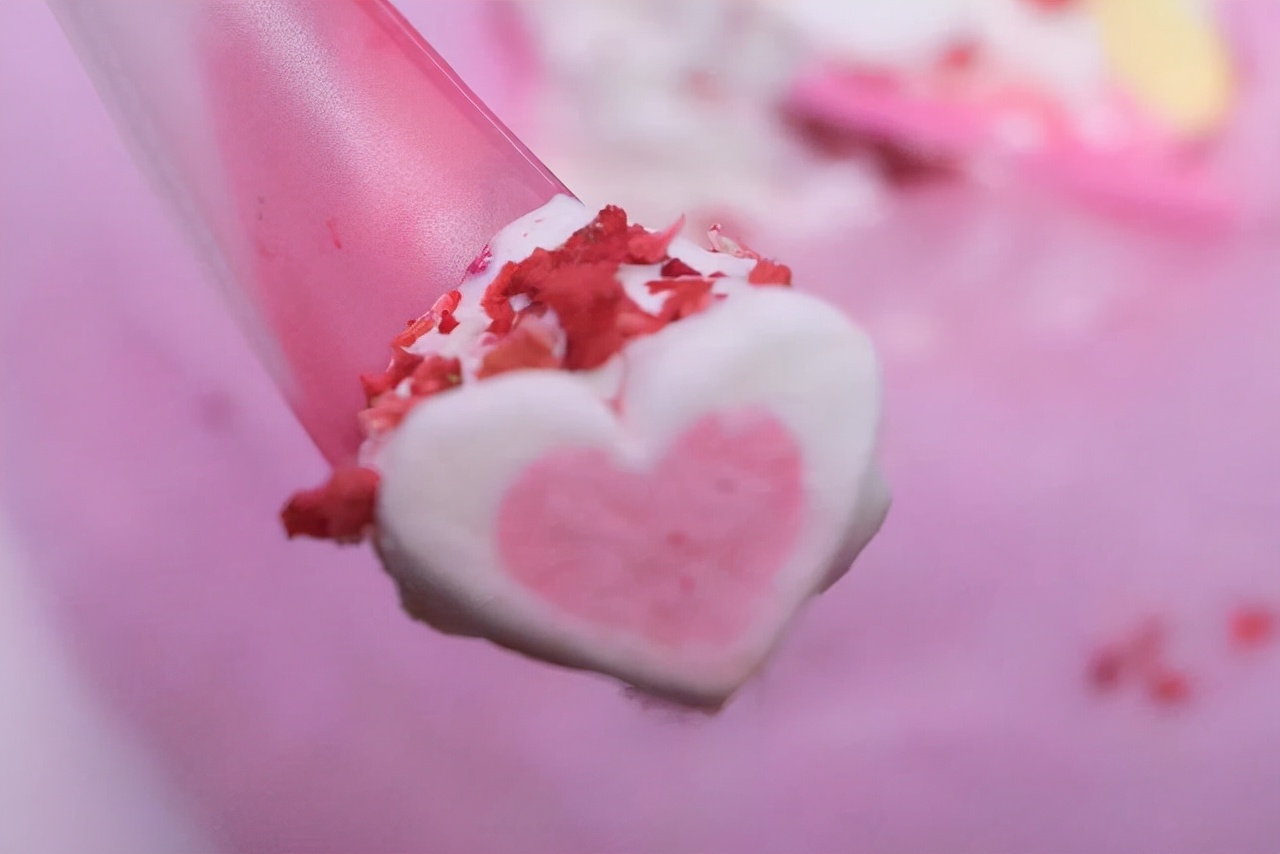 仲念念 当男人冷落了你，不要讨好，做到三狠他会主动来找你