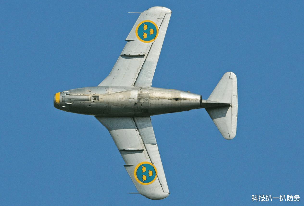 |瑞典J-29战机，外观虽不堪入目，但性能一点不差！