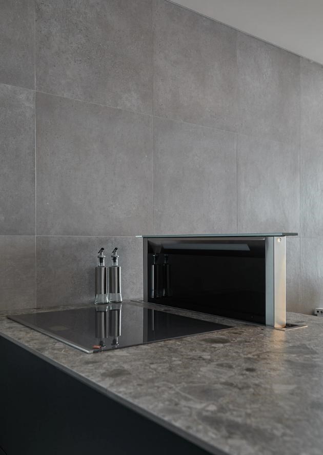 |卖掉2套小户型,买下179㎡大平层,简约风很高级,只住3人很阔气