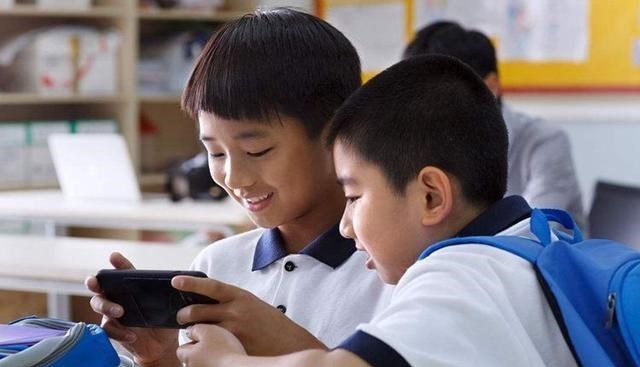 依科育儿吧|小学生“倒数第一试卷”火了,老师看后直呼:智商太高我真教不了