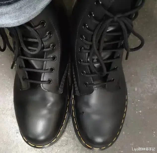 Liya的种草手记 这双马丁靴,必穿