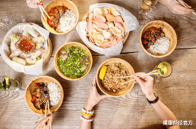 肝癌|56岁女子患肝癌，3个月去世，医生怒吼：一把年纪，怎么能常做这2件事