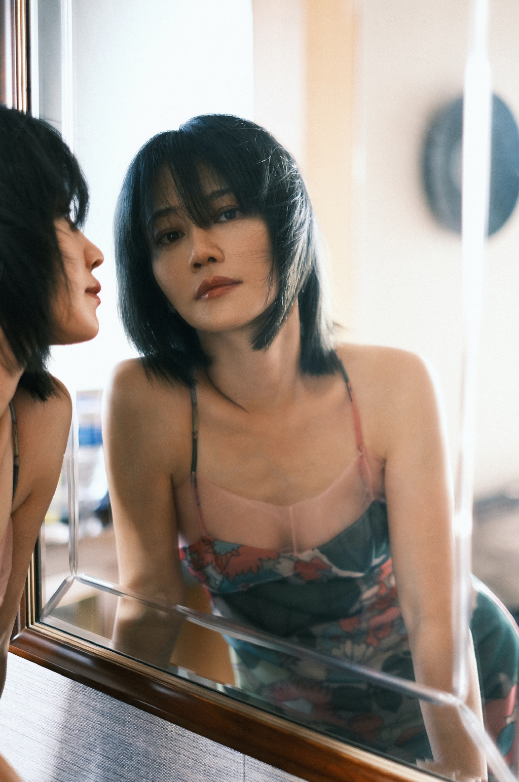 谭卓|初尝谍战剧：面对谭卓、宁理、颜丙燕3大戏痴，郭京飞亚历山大！
