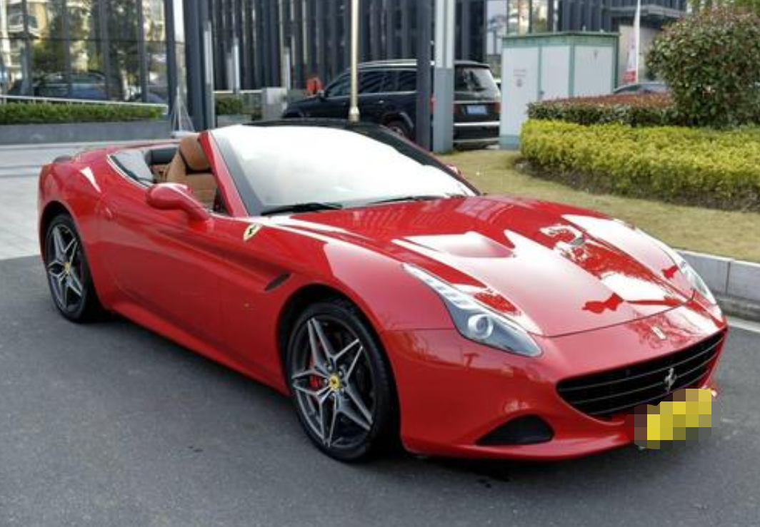 车迷之家 不介意年龄、无惧相识时间，18岁女孩痛哭，要跟法拉利车主处对象