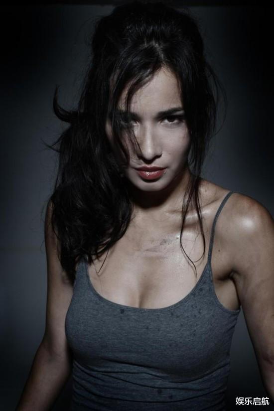 倪妮|战狼2开拍头一天,女主角临时加价,吴京大怒将她踢出剧组