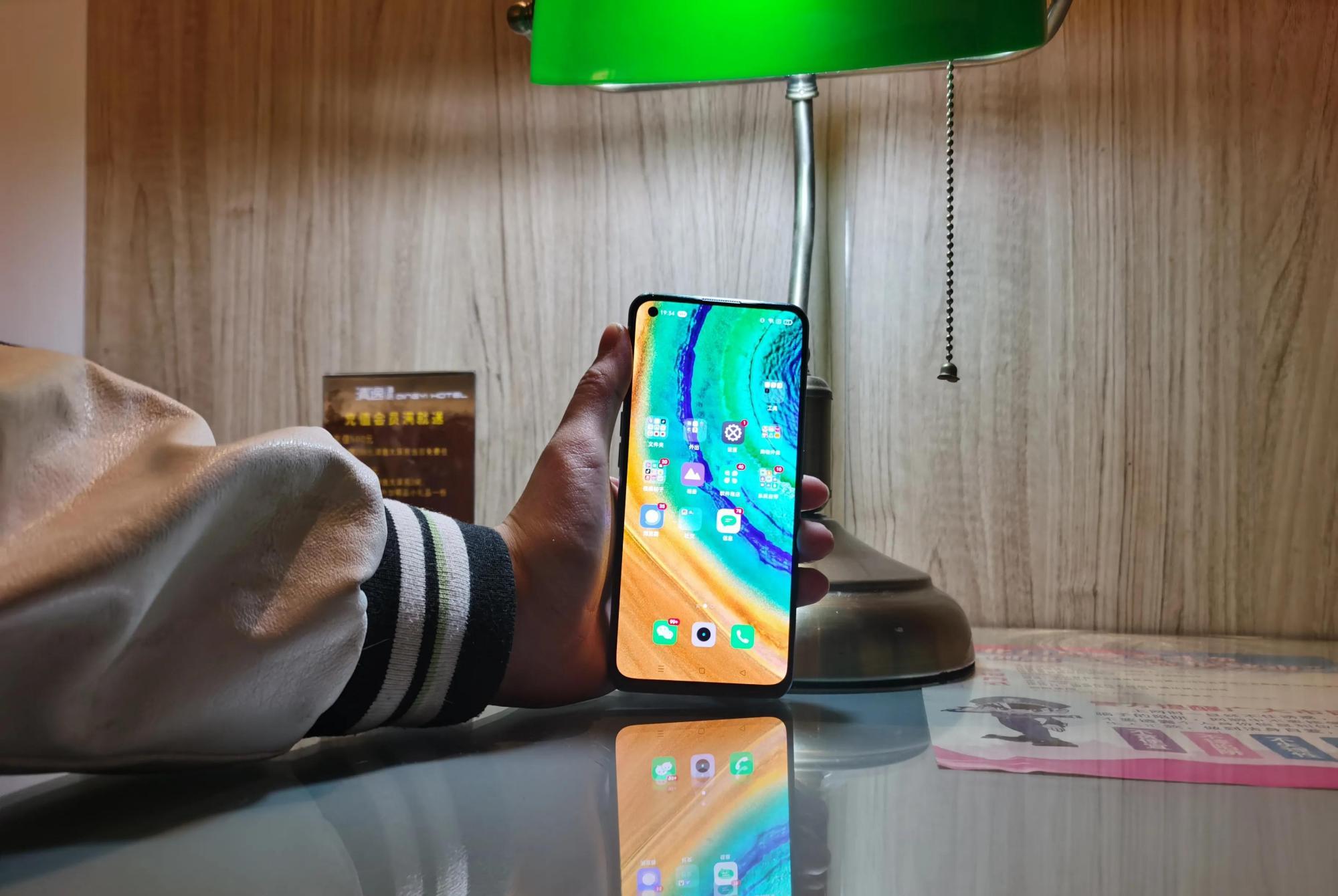 旗舰机|一年一换千元机还是三年一换买旗舰？这四类用户的回答说到心坎了