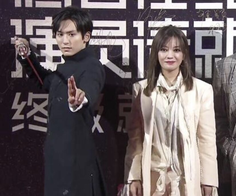 赵薇|赵薇危矣！《还珠格格》等数十部作品除名，网传触碰了道德底线！