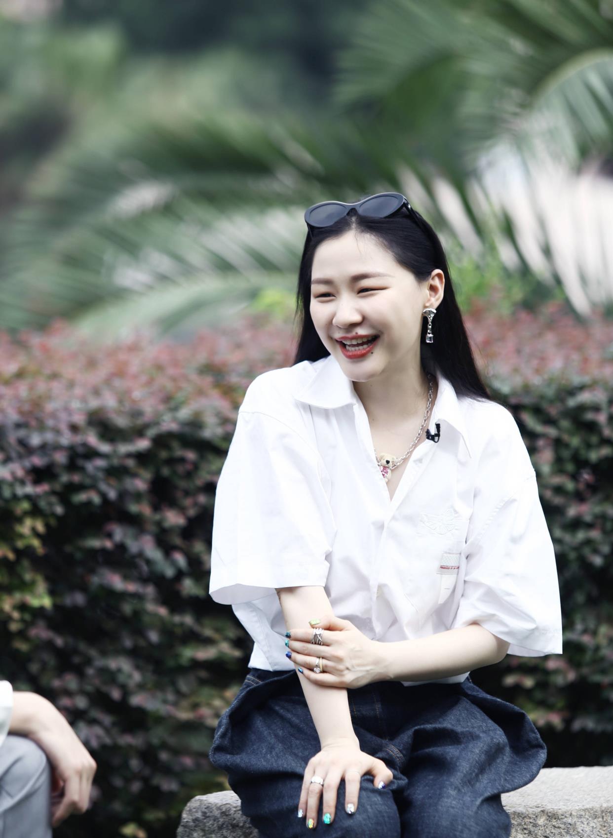 机加工分享赵工|金靖晒30万捐款截图，网友：看来你的收入也很可观，程潇气不过