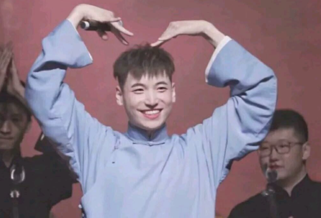 沙溢|郭德纲的亲外甥当众“浇花”，让德云社的整体水平，彻底暴露！