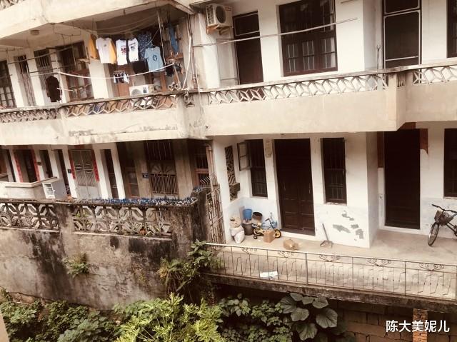 陈大美妮儿|65岁阿姨:退休金1900,照样过上幸福的好日子,只因两个字—心狠