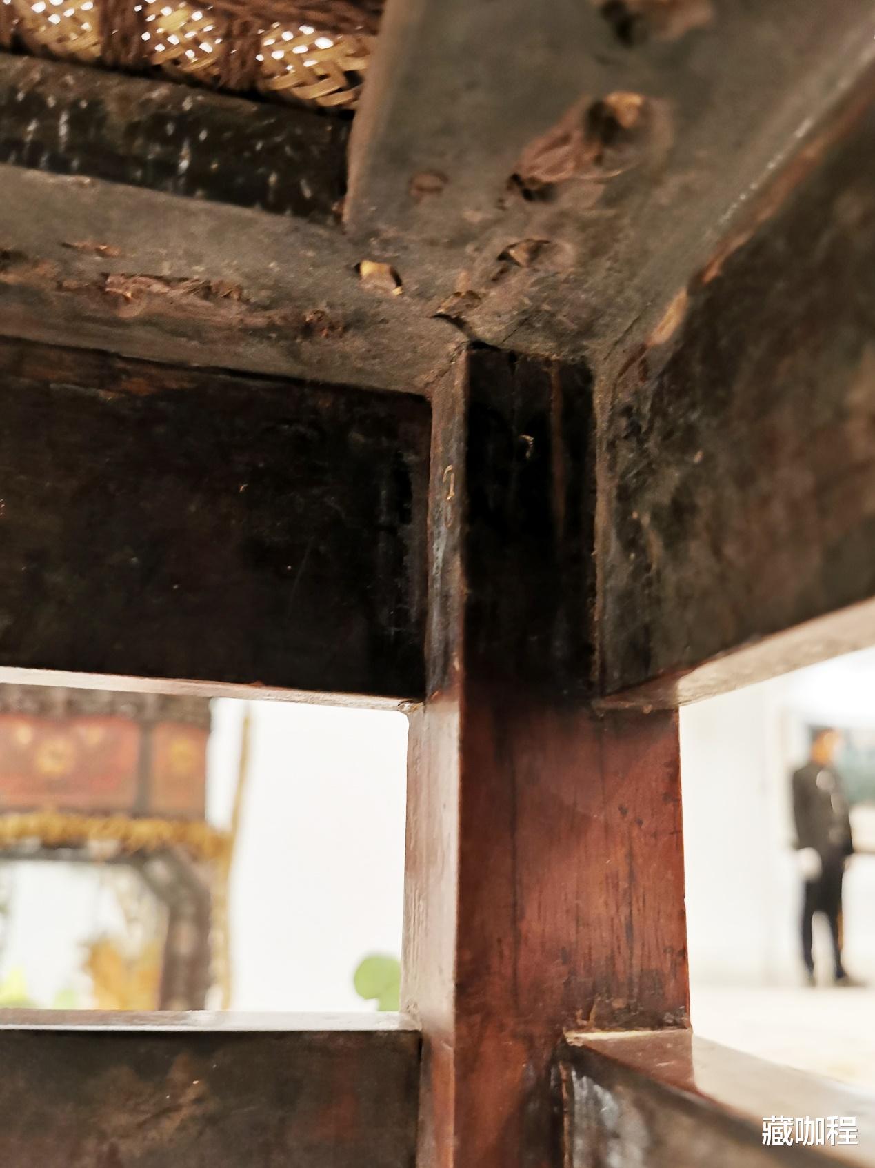 黄花梨|直枨、矮老加牙板，清黄花梨方凳万年牢