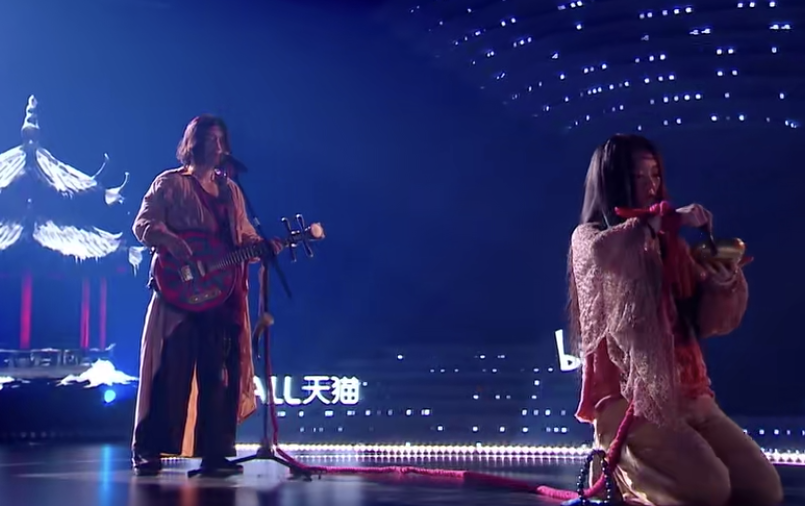 腾讯视频|许嵩综艺首秀太精彩，薛之谦拿一份工资打两份工，两人cp感十足