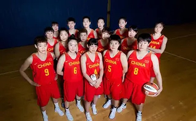 |中国篮协领导姚明、宫鲁鸣皆亿万富翁：一个月薪2万，一个月薪七千