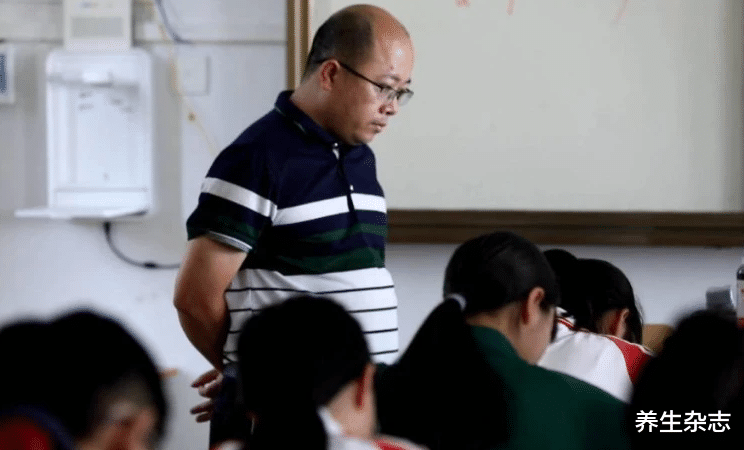 医生|50岁男教师每天一杯枸杞水,确诊肝癌,医生:或是肝癌诱发剂,趁早别喝