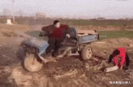 每天都是小潮人|朋友们，大家可以找出里面的第五个人吗？