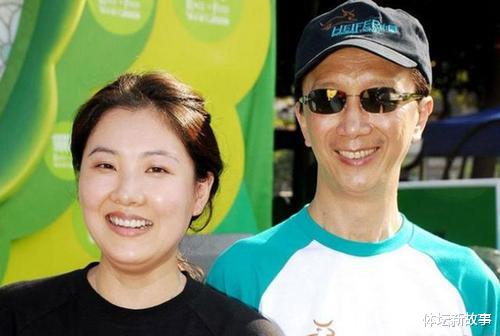 伏明霞|她是最年轻的世界冠军，比老公小26岁，现在过得如何？