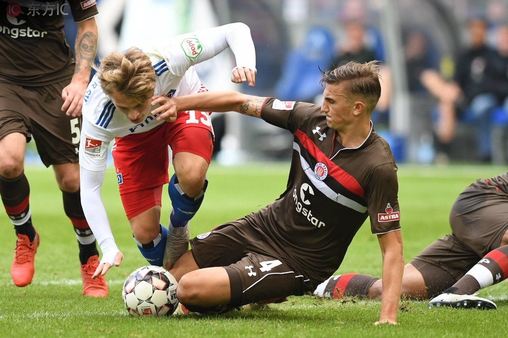 圣保利|德乙：圣保利 VS 柏德博恩 角球创造力差