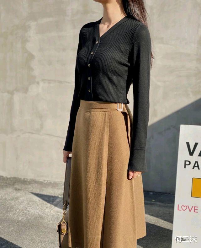 何三沫 怎么搭配服装才显瘦？注意几个穿搭技巧，既显瘦又显腿长