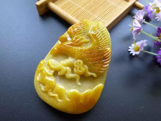 翡翠|翡翠的六大色系，每一种颜色都有自己独特的意义