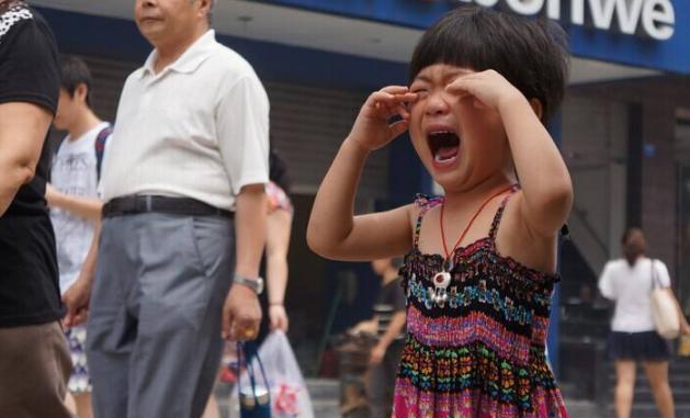 丫丫说 3岁女孩商场和爸妈走散，1小时后找到，爸妈却认不出是自己的孩子