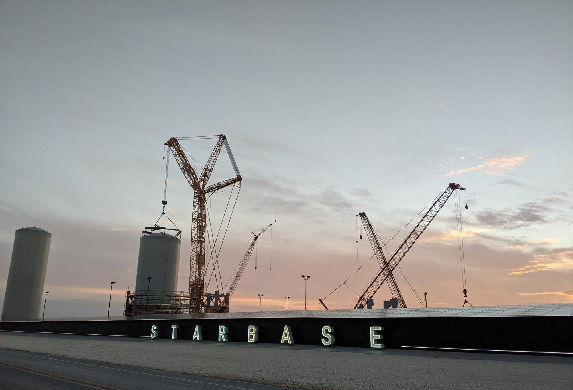 SpaceX SpaceX“星际飞船”SN20通过验证测试，距离起飞越来越近了