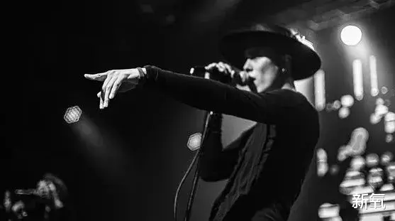 朱亚文|为什么他这张脸越野，越让人觉得高级