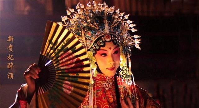 李玉刚|李玉刚：落魄时跳河自杀，被乞丐救下，父亲去世成他最伤心的事儿