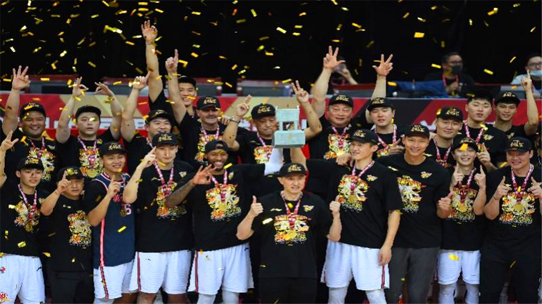 張鎮麟|一世英名毀于一旦！張鎮麟媽媽言論引起公憤，球迷怒斥：素質太低