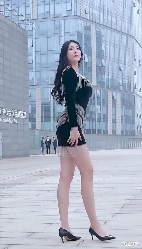 卡戴珊|178身高的刘太阳，因身材走红，被称“中国版卡戴珊”