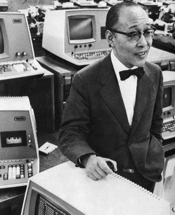 比尔·盖茨|比尔盖茨：如果王安能够完成战略转型，世界上可能不会有微软了