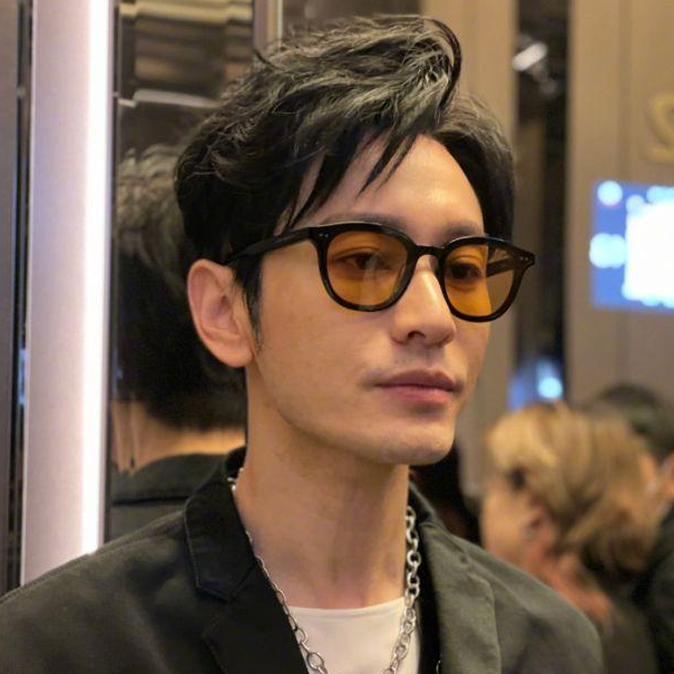 穿衣搭配|黄晓明暴瘦30斤的辛酸减肥路，虽不失为一种方法，但并不适合你