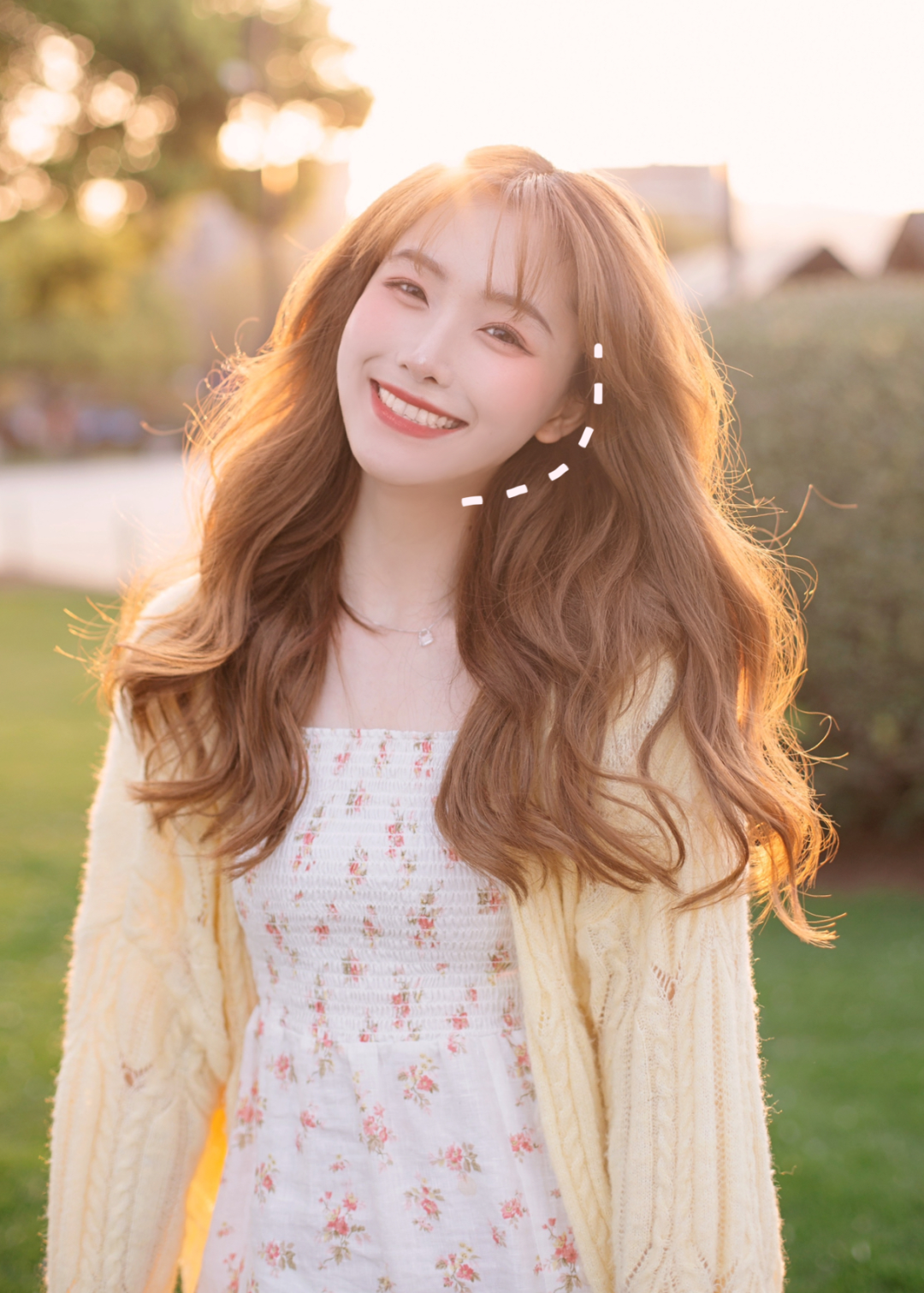 杨幂|杨幂的“渣女”站姿火了！腰和屁股凹成90度，这操作绝了…