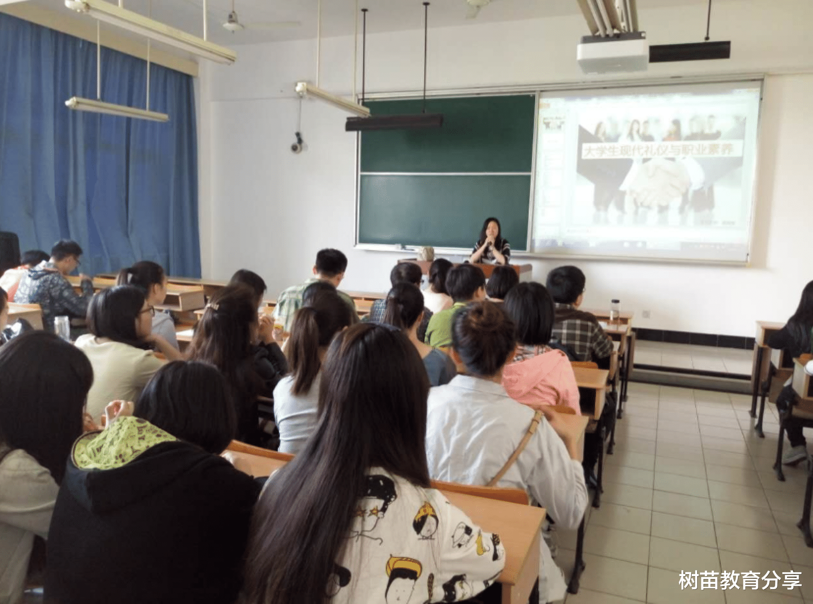 求职|今年900万毕业生，有100万读这个专业，岗位仅有15万，求职到头秃