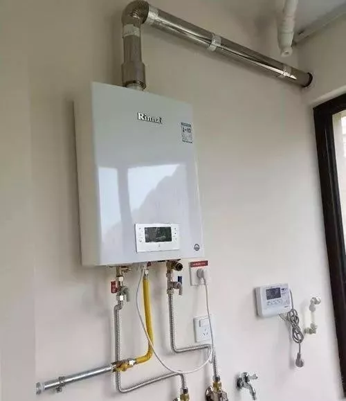 厨房装修,28个细节没在意,入住做饭惨兮兮,新媳妇差点变前妻