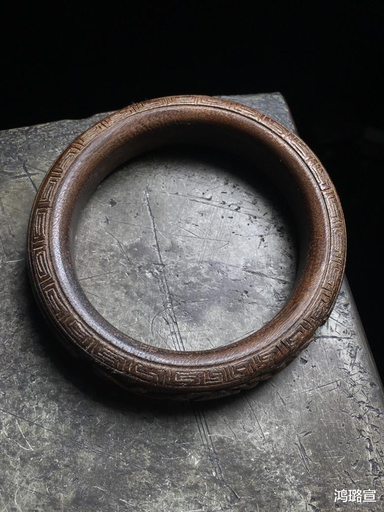 沉香|哪种木料更适合做手串？这3种当红材质各有千秋，答案出乎意料！