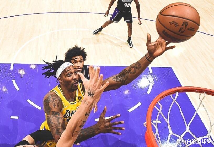 威斯布魯克|威少19+7長(zhǎng)舒一口氣！兩次關(guān)鍵防守+制勝三罰，0個(gè)失誤賽季首次