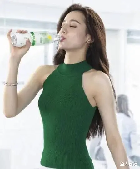 迪丽热巴|有种“大胆”叫雪碧广告,当代言人后,热巴相形见绌