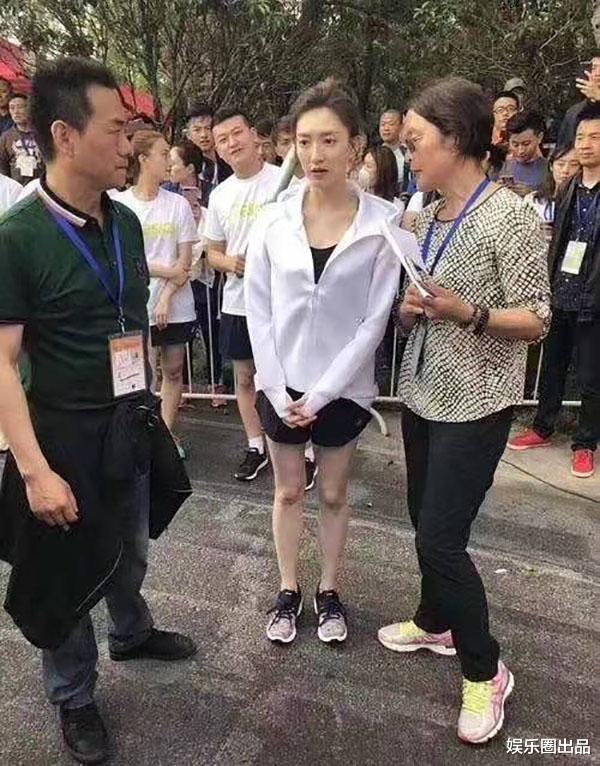江疏影|江疏影跑步的照片火了，1小时阅读量超过700万，膝盖状态引起热议