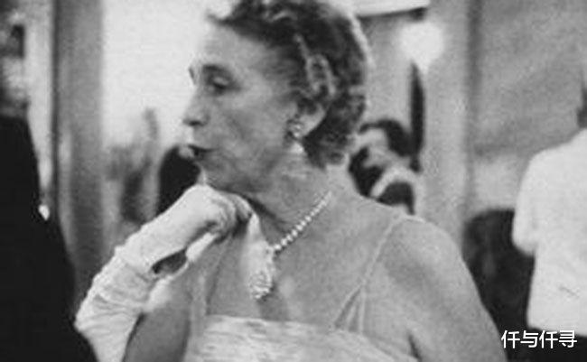 Tiffany|碧昂斯黄钻危机：致敬奥黛丽赫本踢到铁板，Tiffany钻石是血钻？