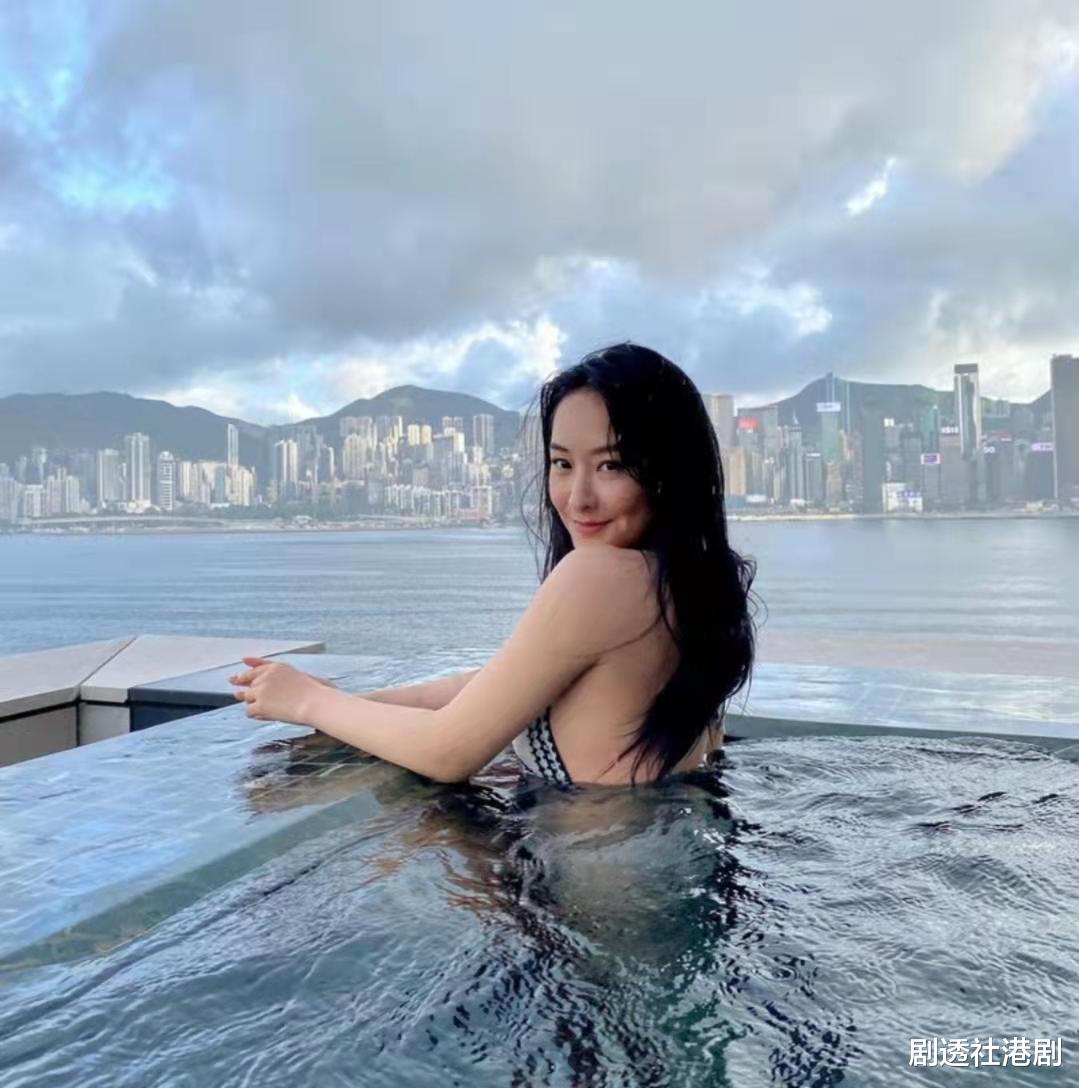 陈滢|毫不避嫌！TVB力捧小花回港即约绯闻男友小生，相约看日落超浪漫